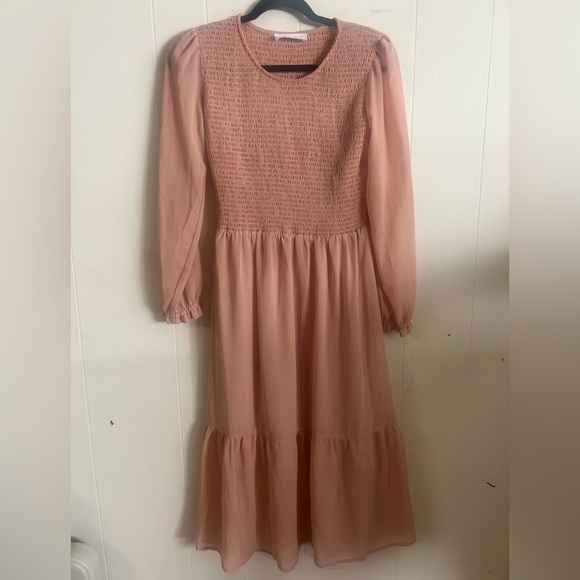 Mad about style, size small, peachy pink long sleeve dress, stretchy, airy - Picture 2 of 9